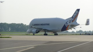 Beluga rollt zum Start